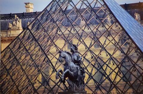 pyramide du louvre paris georges mesmin
